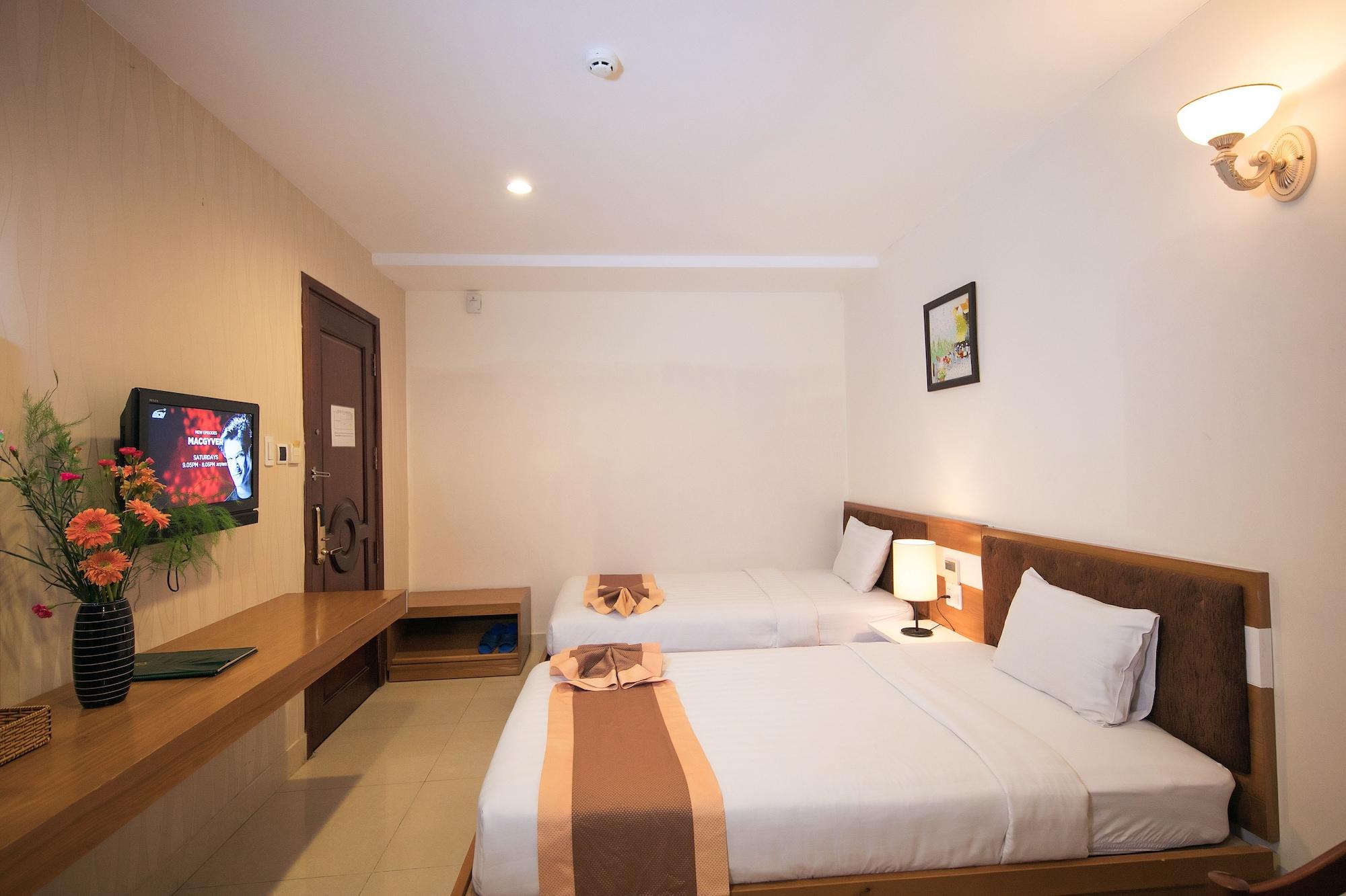 Valentine Hotel Saigon - Bui Vien Street Хошимін Екстер'єр фото