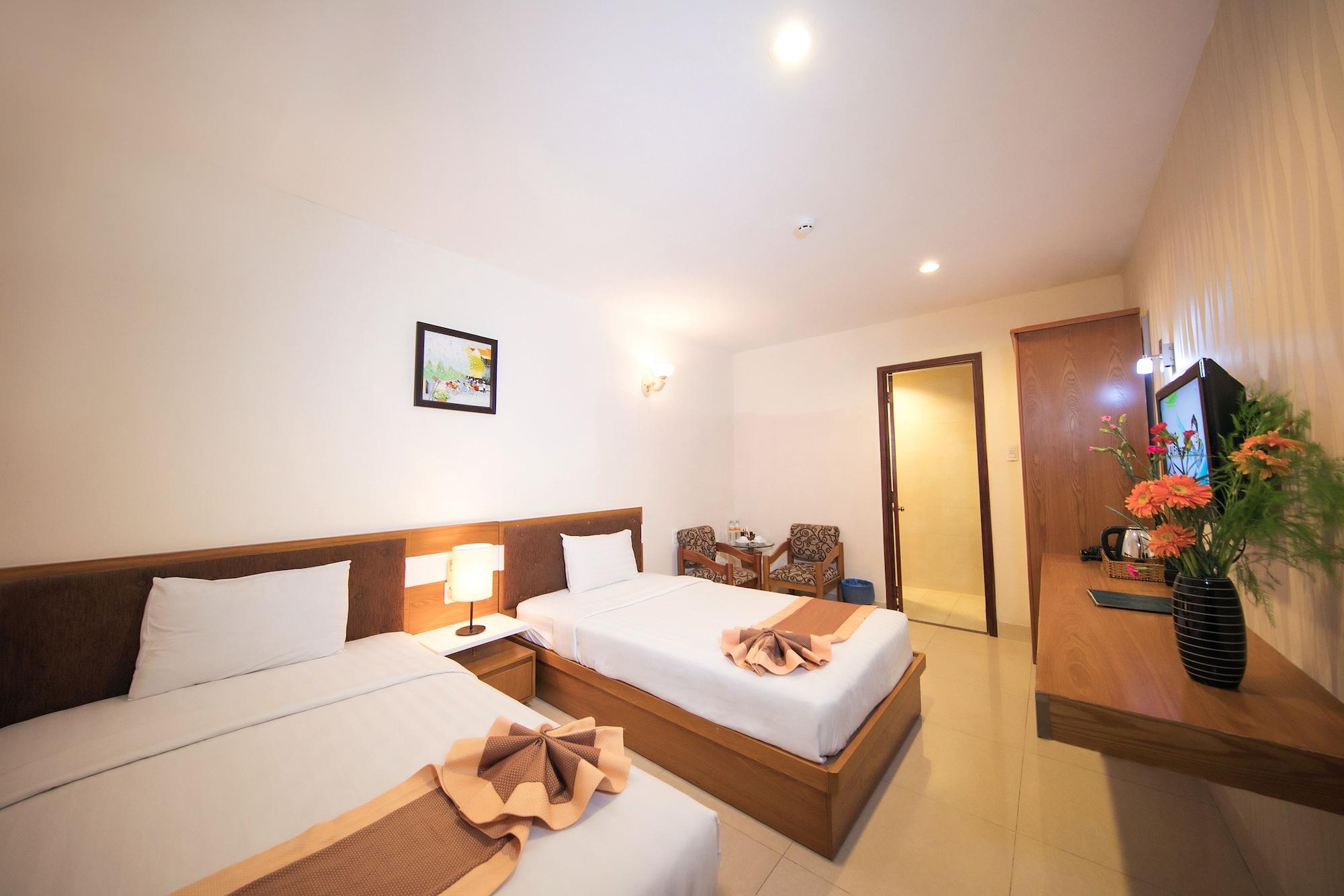 Valentine Hotel Saigon - Bui Vien Street Хошимін Екстер'єр фото