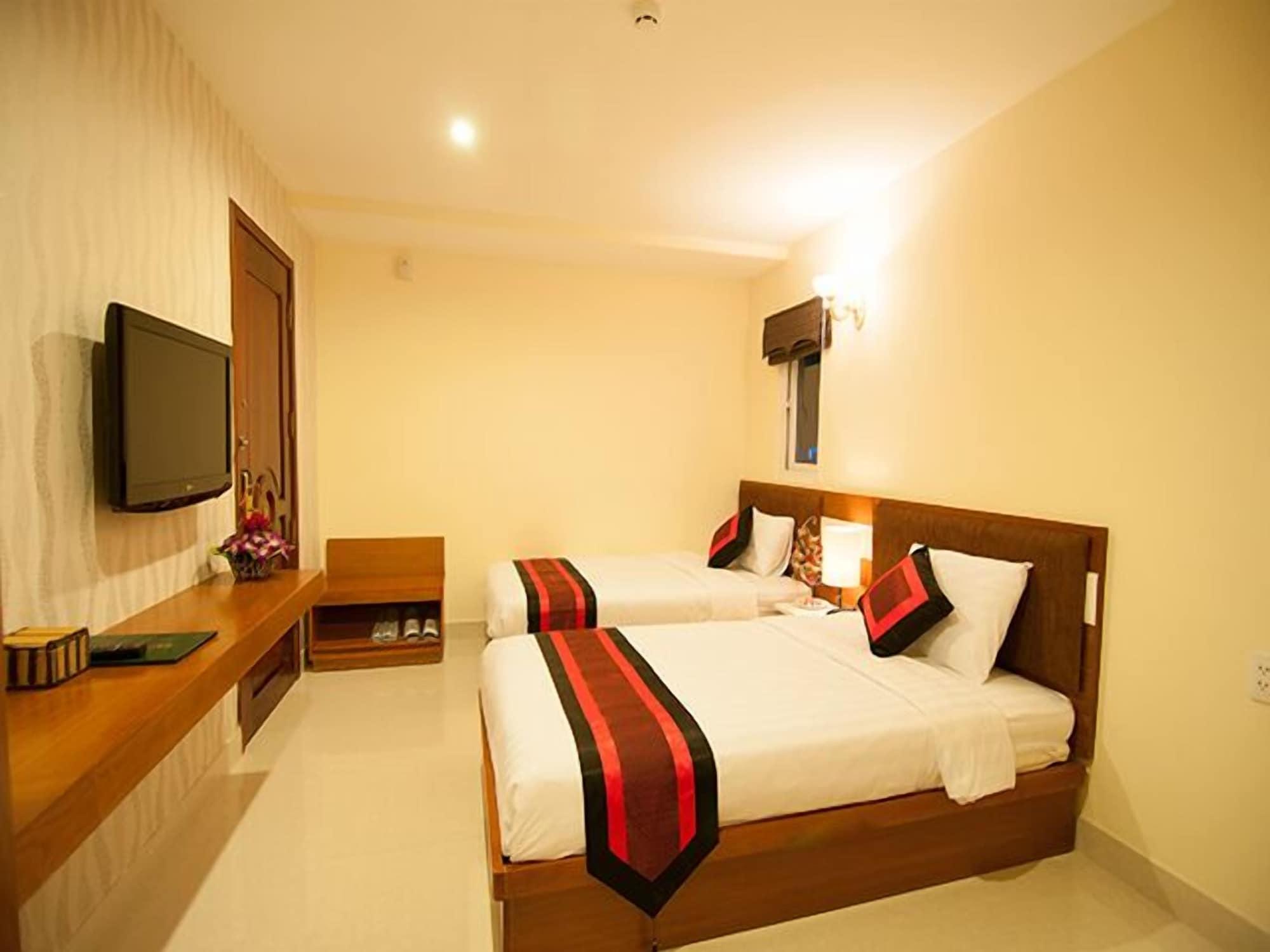 Valentine Hotel Saigon - Bui Vien Street Хошимін Екстер'єр фото