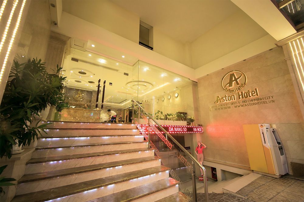 Valentine Hotel Saigon - Bui Vien Street Хошимін Екстер'єр фото