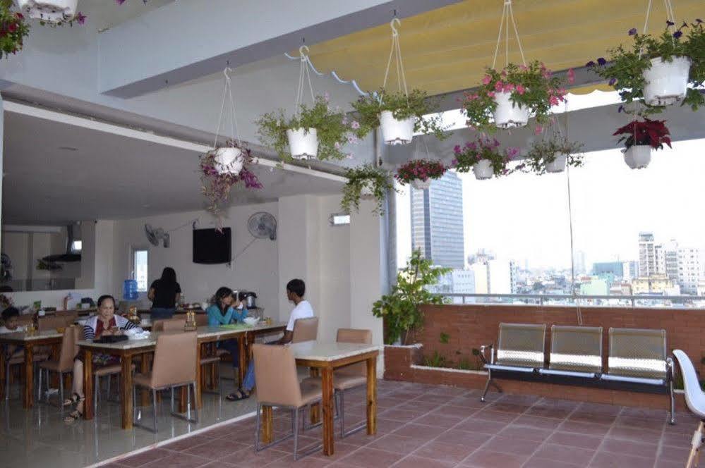 Valentine Hotel Saigon - Bui Vien Street Хошимін Екстер'єр фото