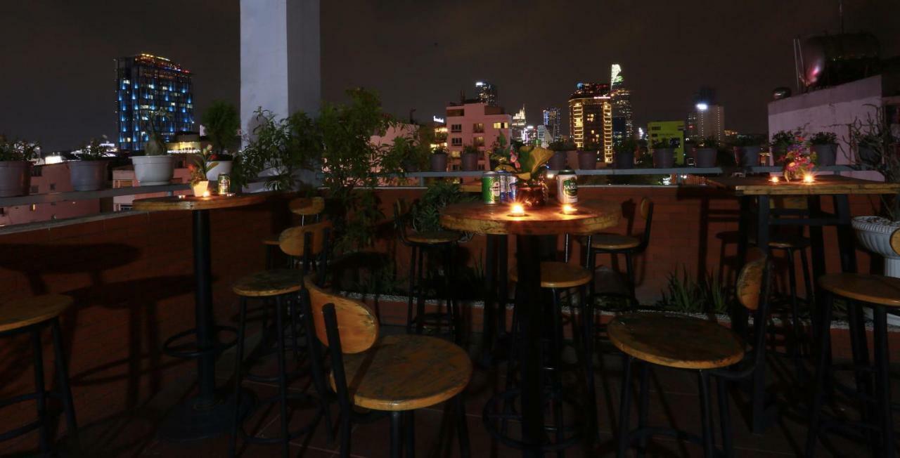 Valentine Hotel Saigon - Bui Vien Street Хошимін Екстер'єр фото