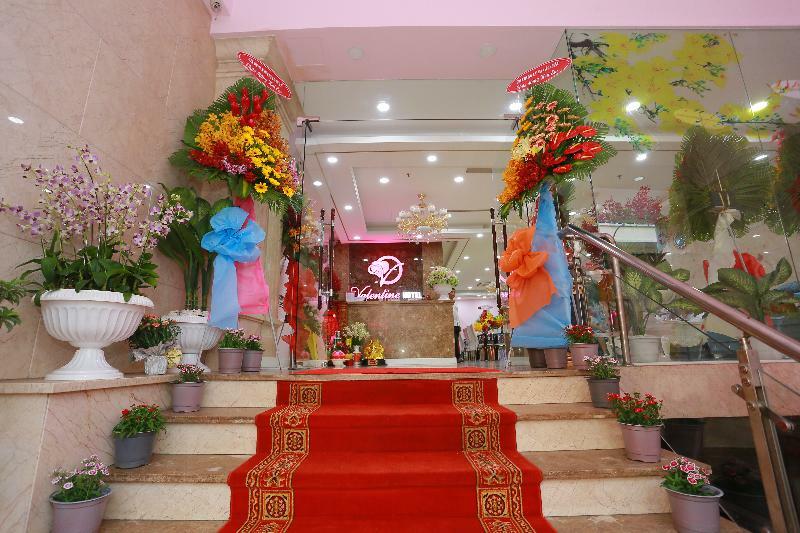 Valentine Hotel Saigon - Bui Vien Street Хошимін Екстер'єр фото